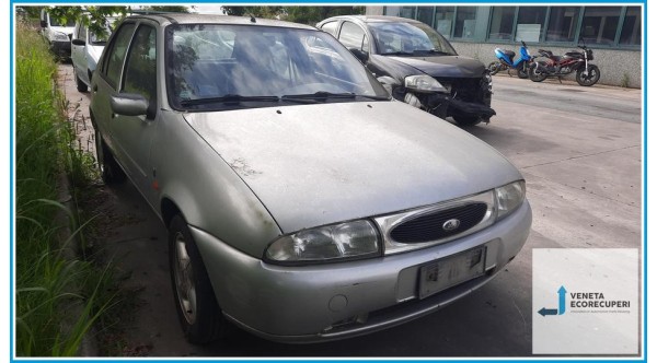 FORD FIESTA DX del 1998 parti usate e ricambi - Tipo Motore DHA