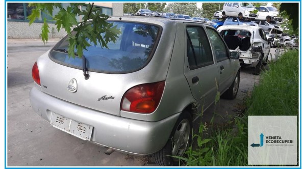 FORD FIESTA DX del 1998 parti usate e ricambi - Tipo Motore DHA