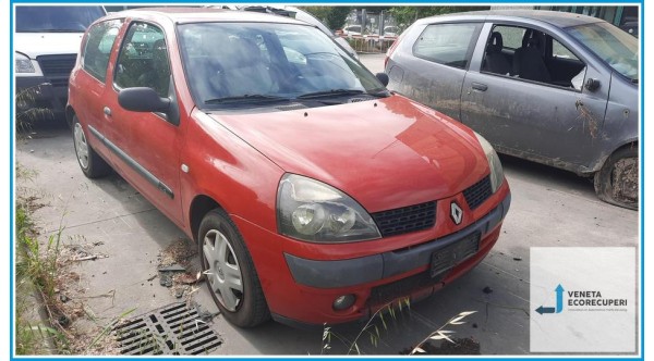 RENAULT CLIO 2a Serie  del 2003 parti usate e ricambi - Tipo Motore D7FG7