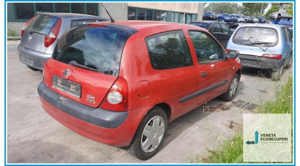 RENAULT CLIO 2a Serie  del 2003 parti usate e ricambi - Tipo Motore D7FG7