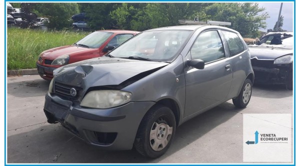 FIAT PUNTO 2U del 2003 parti usate e ricambi - Tipo Motore 188A4000