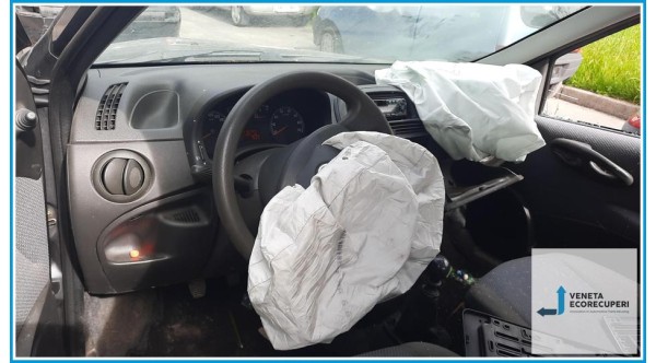 FIAT PUNTO 2U del 2003 parti usate e ricambi - Tipo Motore 188A4000