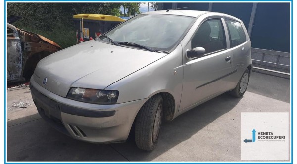 FIAT PUNTO 1N/1P del 2003 parti usate e ricambi - Tipo Motore 188A4000