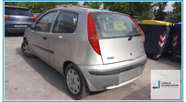 FIAT PUNTO 1N/1P del 2003 parti usate e ricambi - Tipo Motore 188A4000
