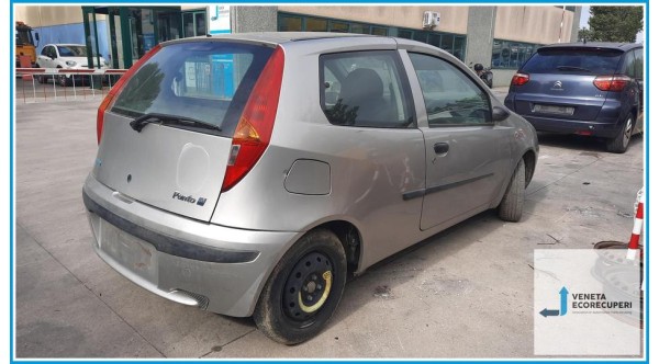 FIAT PUNTO 1N/1P del 2003 parti usate e ricambi - Tipo Motore 188A4000