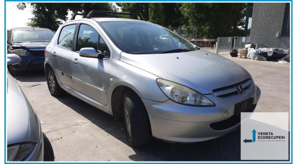 PEUGEOT 307  del 2004 parti usate e ricambi - Tipo Motore RHY
