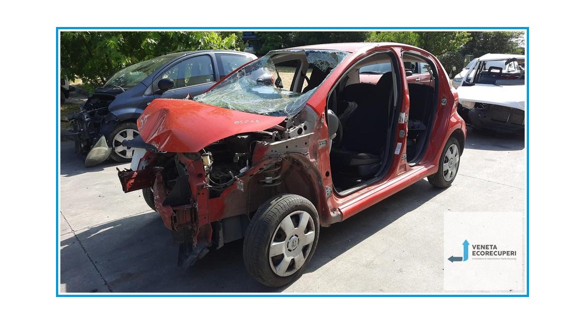 TOYOTA AYGO 1a Serie  del 2007 parti usate e ricambi - Tipo Motore 1KRFE