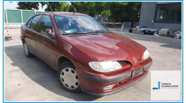 RENAULT MEGANE 1a Serie  del 1998 parti usate e ricambi - Tipo Motore K7MA7