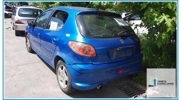 PEUGEOT 206  del 2006 parti usate e ricambi - Tipo Motore 8HZ