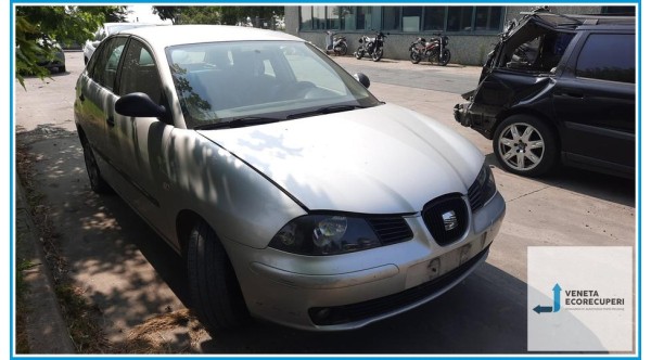SEAT IBIZA 6L del 2003 parti usate e ricambi - Tipo Motore AZQ