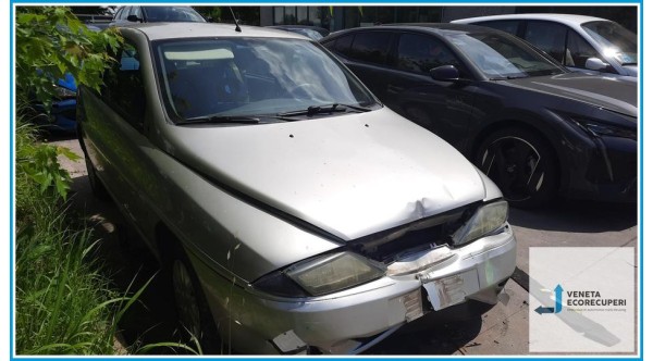 LANCIA Y  del 2003 parti usate e ricambi - Tipo Motore 188A4000