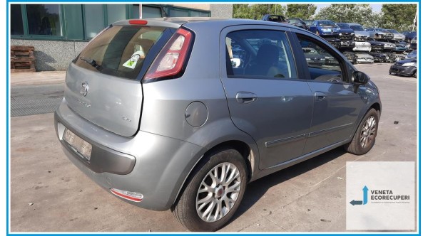 FIAT PUNTO EVO 3J del 2010 parti usate e ricambi - Tipo Motore 350A1000