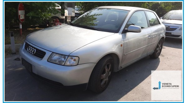 AUDI A3 8L del 1997 parti usate e ricambi - Tipo Motore AKL