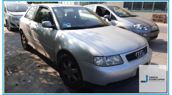 AUDI A3 8L del 1997 parti usate e ricambi - Tipo Motore AKL
