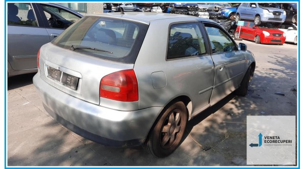 AUDI A3 8L del 1997 parti usate e ricambi - Tipo Motore AKL