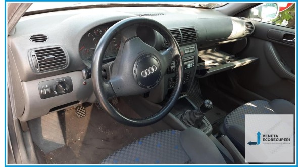AUDI A3 8L del 1997 parti usate e ricambi - Tipo Motore AKL