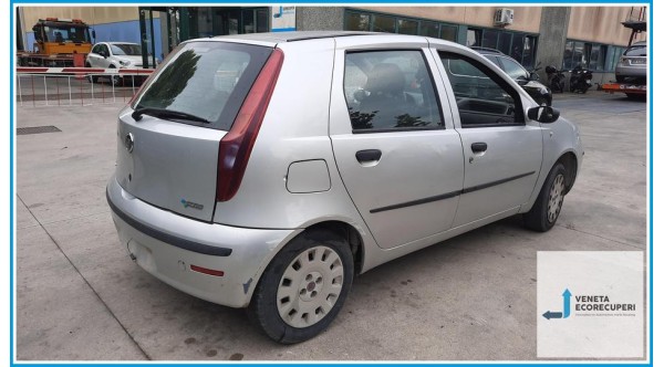 FIAT PUNTO CLASSIC 2U del 2009 parti usate e ricambi - Tipo Motore 188A4000
