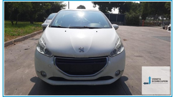 PEUGEOT 208  del 2014 parti usate e ricambi - Tipo Motore 8F02