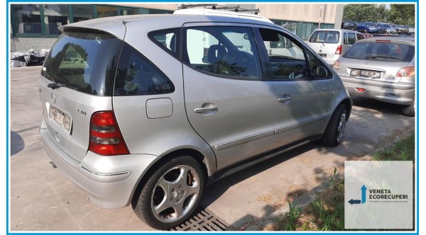 MERCEDES-BENZ Classe A W168 del 2002 parti usate e ricambi - Tipo Motore 668942