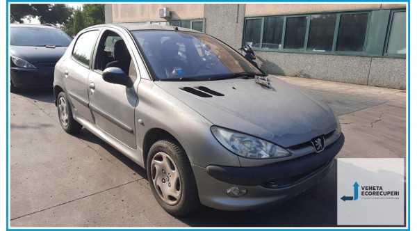 PEUGEOT 206  del 2003 parti usate e ricambi - Tipo Motore KFW