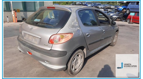 PEUGEOT 206  del 2003 parti usate e ricambi - Tipo Motore KFW
