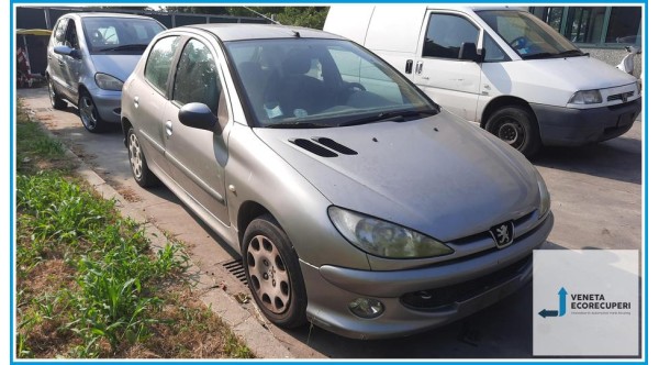 PEUGEOT 206  del 2005 parti usate e ricambi - Tipo Motore HFX