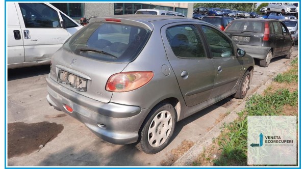 PEUGEOT 206  del 2005 parti usate e ricambi - Tipo Motore HFX