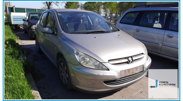 PEUGEOT 307  del 2002 parti usate e ricambi - Tipo Motore RHY