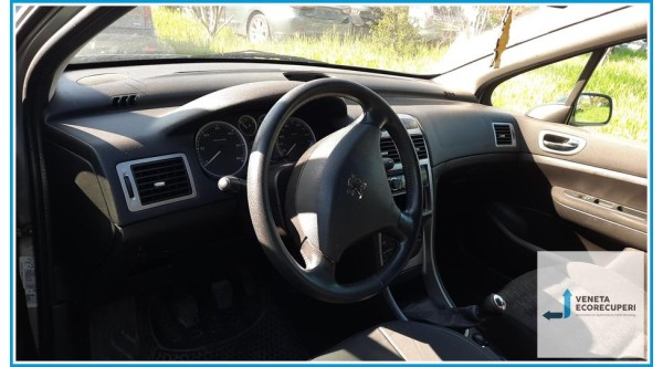 PEUGEOT 307  del 2002 parti usate e ricambi - Tipo Motore RHY