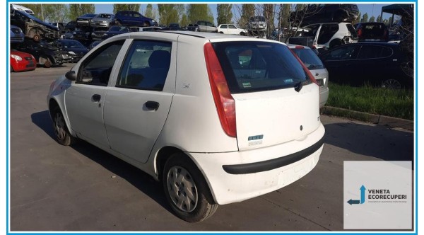 FIAT PUNTO 1N/1P del 2002 parti usate e ricambi - Tipo Motore 188A4000