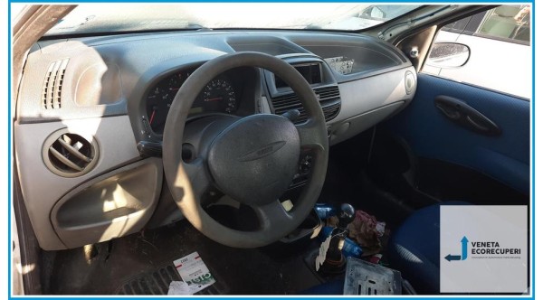 FIAT PUNTO 1N/1P del 2002 parti usate e ricambi - Tipo Motore 188A4000