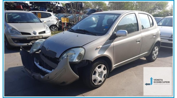 TOYOTA YARIS FRP del 2004 parti usate e ricambi - Tipo Motore 1NDTV