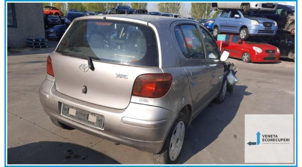 TOYOTA YARIS FRP del 2004 parti usate e ricambi - Tipo Motore 1NDTV