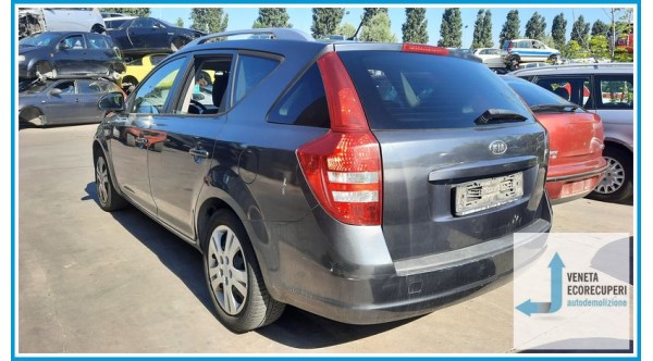 KIA CEE'D  del 2008 parti usate e ricambi