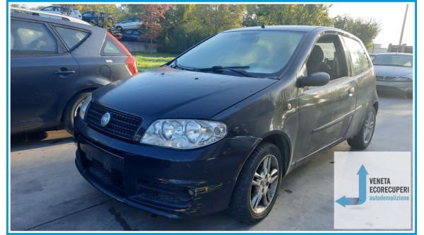 FIAT PUNTO 2U del 2005 parti usate e ricambi