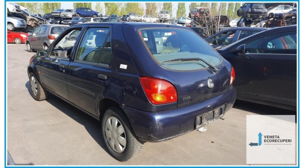 FORD FIESTA DX del 1999 parti usate e ricambi - Tipo Motore J4J