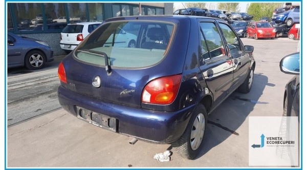 FORD FIESTA DX del 1999 parti usate e ricambi - Tipo Motore J4J