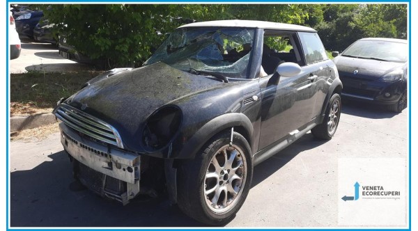 MINI MINI R50/R53 del 2004 parti usate e ricambi - Tipo Motore 1ND
