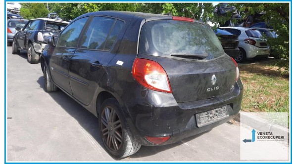 RENAULT CLIO 3a Serie  del 2011 parti usate e ricambi - Tipo Motore D4FH7