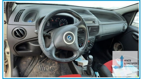 FIAT PUNTO 2U del 2005 parti usate e ricambi