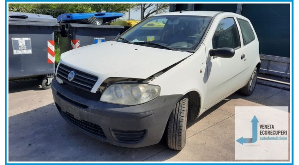 FIAT PUNTO 2U del 2005 parti usate e ricambi