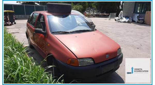 FIAT PUNTO 1a Serie  del 1997 parti usate e ricambi - Tipo Motore 176B2000