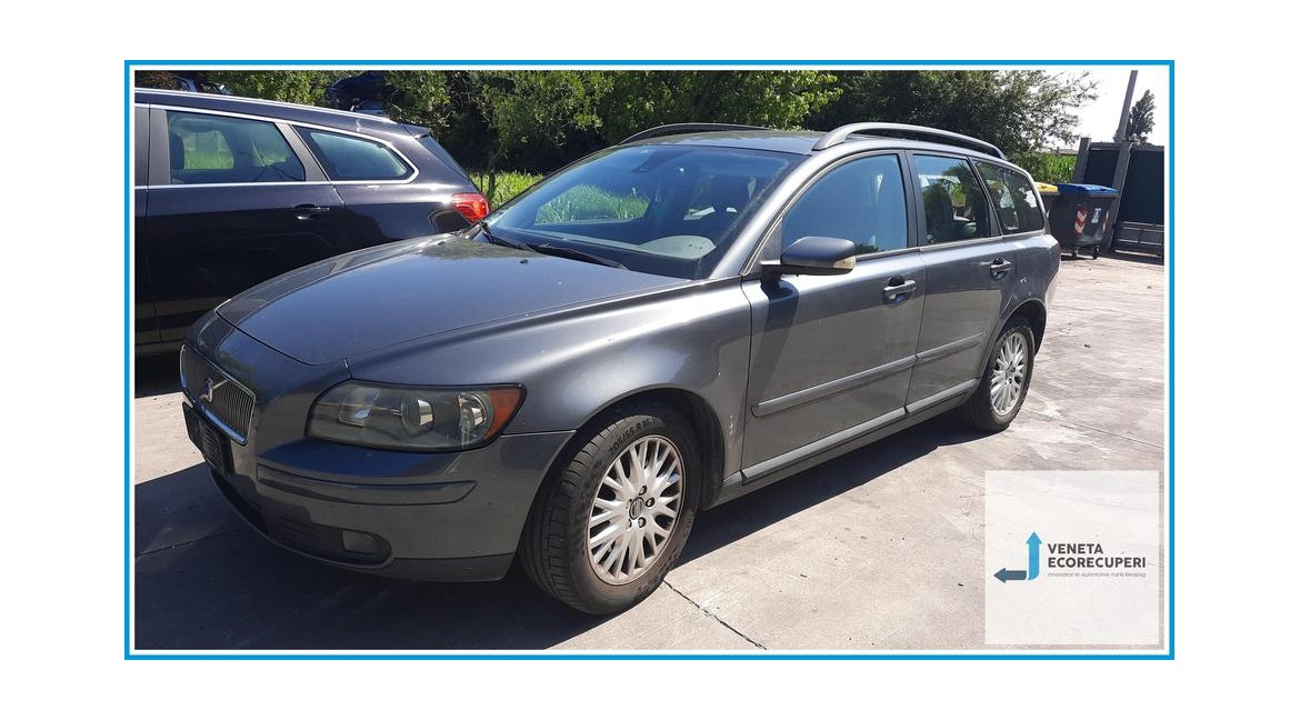 VOLVO V50  del 2004 parti usate e ricambi - Tipo Motore D4204T