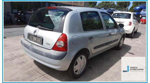 RENAULT CLIO 2a Serie  del 2004 parti usate e ricambi - Tipo Motore K9KA7