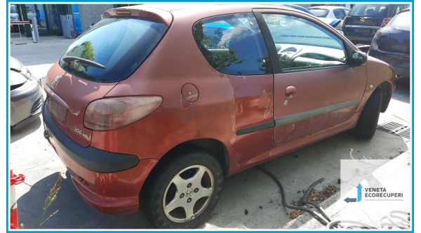 PEUGEOT 206  del 2005 parti usate e ricambi - Tipo Motore 8HZ
