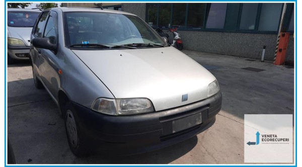 FIAT PUNTO 1a Serie  del 1997 parti usate e ricambi - Tipo Motore 176B2000