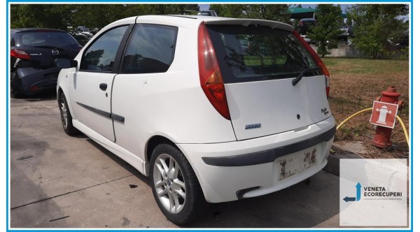 FIAT PUNTO 1N/1P del 2001 parti usate e ricambi - Tipo Motore 188A5000