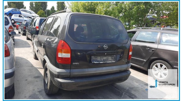 OPEL ZAFIRA T98 del 2000 parti usate e ricambi - Tipo Motore Z18XE