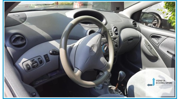 TOYOTA YARIS JPP del 2000 parti usate e ricambi - Tipo Motore 1SZFE