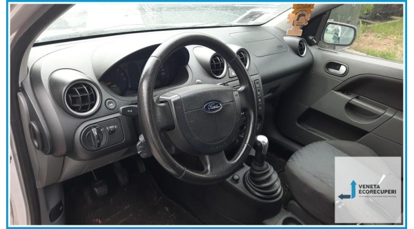 FORD FIESTA CBK del 2002 parti usate e ricambi - Tipo Motore FXJA